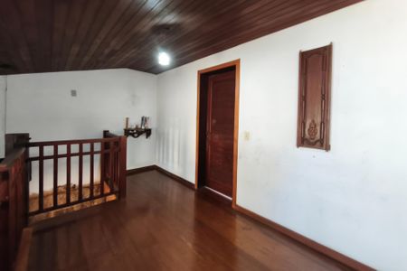 Casa para alugar com 400m², 3 quartos e 3 vagas Casa para alugar com 400m², 3 quartos e 3 vagasSala de TV
