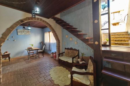 Casa para alugar com 400m², 3 quartos e 3 vagas Casa para alugar com 400m², 3 quartos e 3 vagasSala de Estar