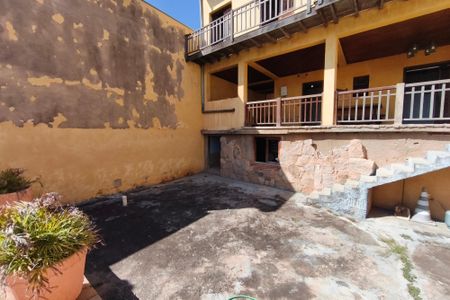 Casa para alugar com 400m², 3 quartos e 3 vagas Casa para alugar com 400m², 3 quartos e 3 vagasQuintal - Fundos