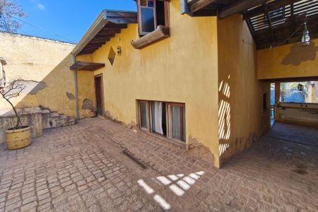 Casa para alugar com 400m², 3 quartos e 3 vagas Casa para alugar com 400m², 3 quartos e 3 vagasQuintal - Fundos