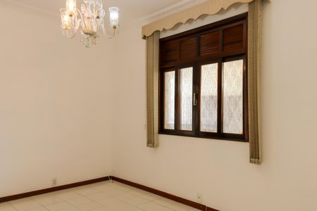 Sala de casa para alugar com 2 quartos, 89m² em Piedade, Rio de Janeiro