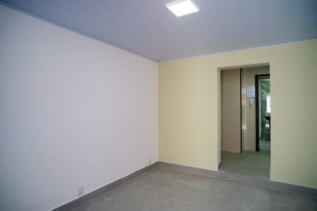 Sala de casa para alugar com 1 quarto, 30m² em Cubango, Niterói