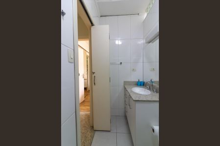 Casa para alugar com 129m², 3 quartos e 1 vaga Casa para alugar com 129m², 3 quartos e 1 vagaBanheiro Social