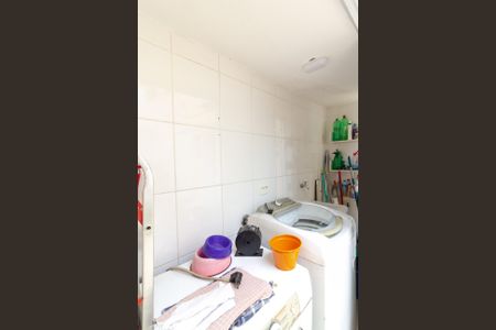 Casa para alugar com 129m², 3 quartos e 1 vaga Casa para alugar com 129m², 3 quartos e 1 vagaÁrea de Serviço