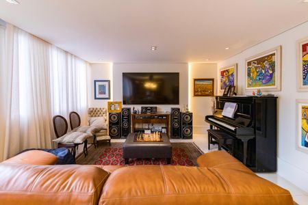 Sala de apartamento para alugar com 4 quartos, 202m² em Vila Suzana, São Paulo