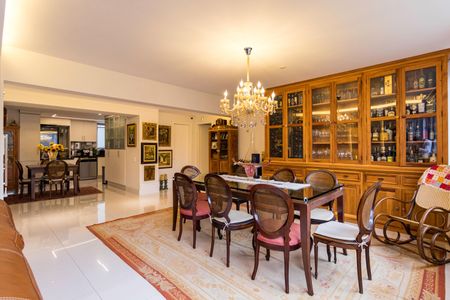 Sala de apartamento para alugar com 4 quartos, 202m² em Vila Suzana, São Paulo