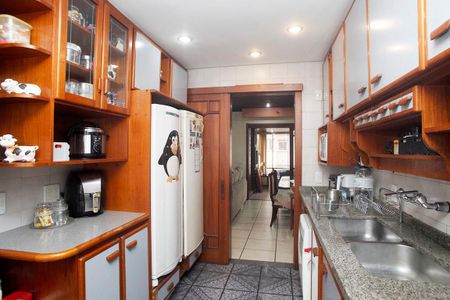 Apartamento à venda com 158m², 3 quartos e 2 vagasCozinha