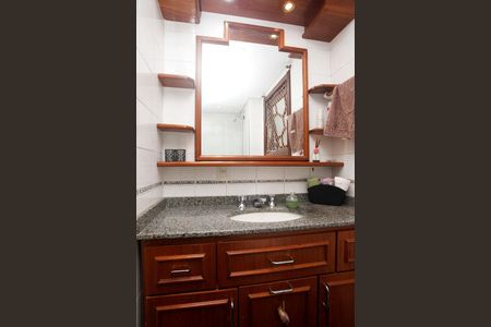 Apartamento à venda com 158m², 3 quartos e 2 vagasBanheiro Social