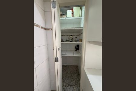 Apartamento à venda com 80m², 3 quartos e 2 vagas Apartamento à venda com 80m², 3 quartos e 2 vagasDespensa
