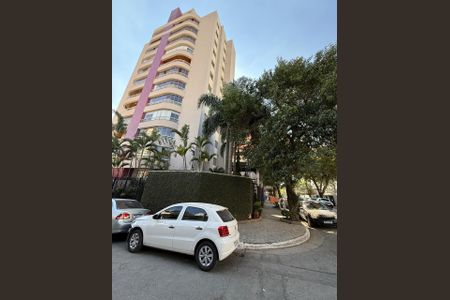 Apartamento à venda com 80m², 3 quartos e 2 vagas Apartamento à venda com 80m², 3 quartos e 2 vagasFachada