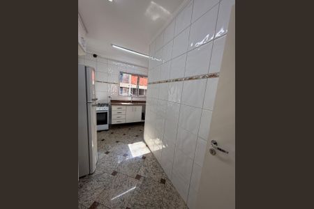 Apartamento à venda com 80m², 3 quartos e 2 vagas Apartamento à venda com 80m², 3 quartos e 2 vagasCozinha