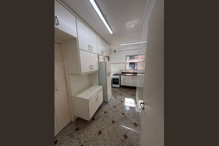 Apartamento à venda com 80m², 3 quartos e 2 vagas Apartamento à venda com 80m², 3 quartos e 2 vagasCozinha