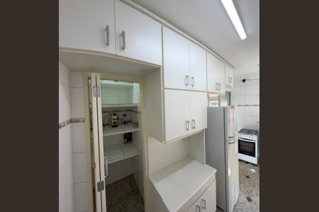 Apartamento à venda com 80m², 3 quartos e 2 vagas Apartamento à venda com 80m², 3 quartos e 2 vagasCozinha