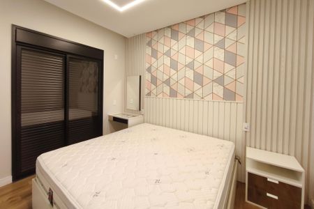 Casa de condomínio à venda com 210m², 3 quartos e 4 vagas Suíte