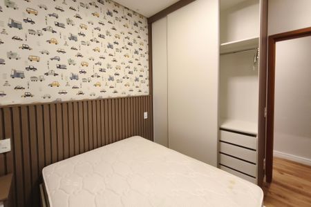 Casa de condomínio à venda com 210m², 3 quartos e 4 vagasSuíte 2