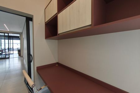 Casa de condomínio à venda com 210m², 3 quartos e 4 vagasEscritório