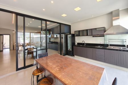 Casa de condomínio à venda com 210m², 3 quartos e 4 vagasÁrea gourmet