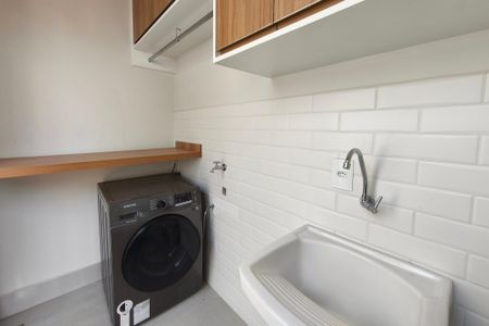 Casa de condomínio à venda com 210m², 3 quartos e 4 vagasÁrea de Serviço