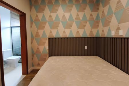 Casa de condomínio à venda com 210m², 3 quartos e 4 vagasSuíte 3