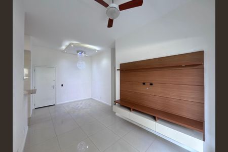 Apartamento à venda com 85m², 2 quartos e 1 vagaSala