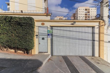 Casa de condomínio à venda com 125m², 3 quartos e 2 vagas Casa de condomínio à venda com 125m², 3 quartos e 2 vagasFachada