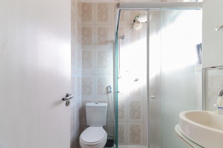 Casa de condomínio à venda com 125m², 3 quartos e 2 vagas Casa de condomínio à venda com 125m², 3 quartos e 2 vagasBanheiro da Suite