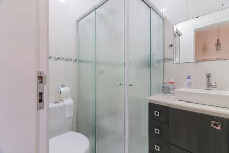 Casa de condomínio à venda com 125m², 3 quartos e 2 vagas Casa de condomínio à venda com 125m², 3 quartos e 2 vagasBanheiro Social