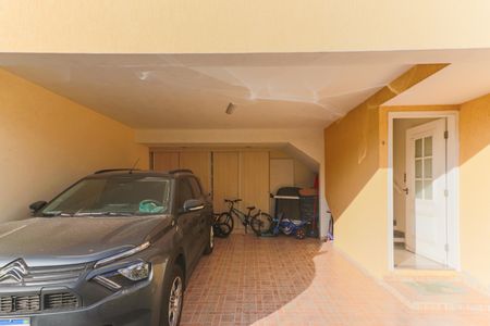 Casa de condomínio à venda com 125m², 3 quartos e 2 vagas Casa de condomínio à venda com 125m², 3 quartos e 2 vagasGaragem