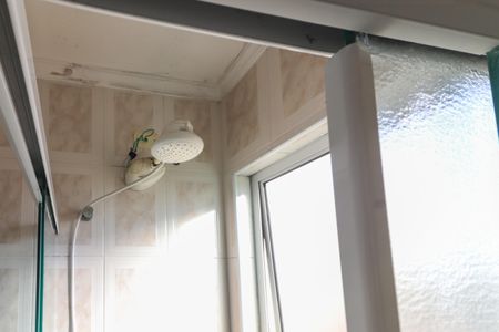 Casa de condomínio à venda com 125m², 3 quartos e 2 vagas Casa de condomínio à venda com 125m², 3 quartos e 2 vagasBanheiro da Suite