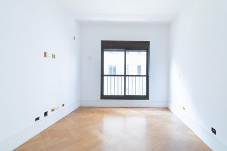 Apartamento à venda com 319m², 3 quartos e 3 vagasQuarto Suíte 2