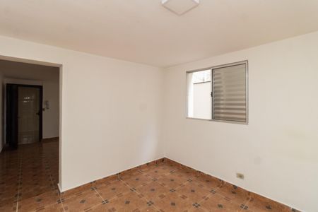 Quarto 1 de casa para alugar com 2 quartos, 80m² em Vila Leonor, São Paulo