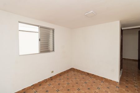 Quarto 1 de casa para alugar com 2 quartos, 80m² em Vila Leonor, São Paulo