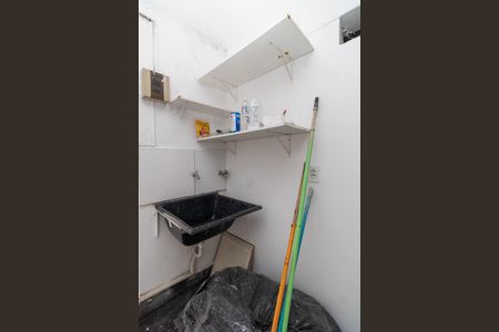 Área de Serviço de casa para alugar com 2 quartos, 80m² em Vila Leonor, São Paulo