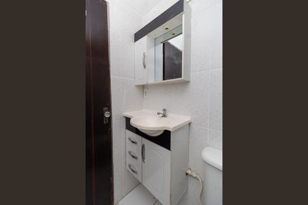 Banheiro de casa para alugar com 2 quartos, 80m² em Vila Leonor, São Paulo