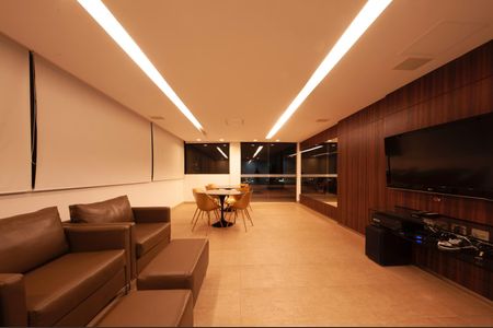 Apartamento à venda com 42m², 2 quartos e 1 vaga Apartamento à venda com 42m², 2 quartos e 1 vagaÁrea comum - Salão de festas