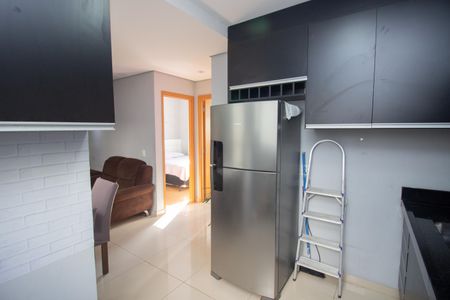 Apartamento à venda com 42m², 2 quartos e 1 vaga Apartamento à venda com 42m², 2 quartos e 1 vagaCozinha e Área de Serviço