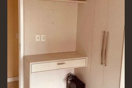 Quarto  de apartamento à venda com 2 quartos, 60m² em Bussocaba, Osasco