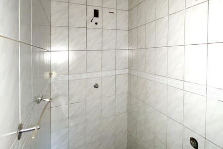 Casa à venda com 80m², 3 quartos e 5 vagasBanheiro da Suíte 1