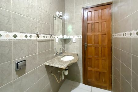 Casa à venda com 80m², 3 quartos e 5 vagasBanheiro Social