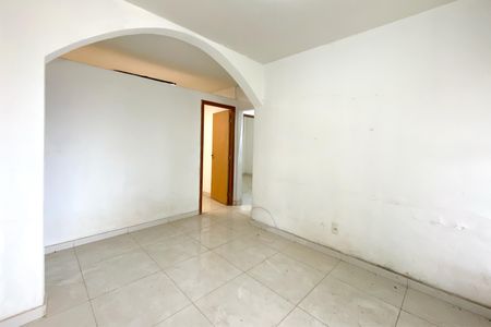 Sala de casa à venda com 3 quartos, 80m² em Santa Cruz, Belo Horizonte