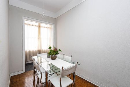 Apartamento à venda com 79m², 2 quartos e sem vagaSala