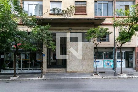 Apartamento à venda com 79m², 2 quartos e sem vagaFachada e portaria
