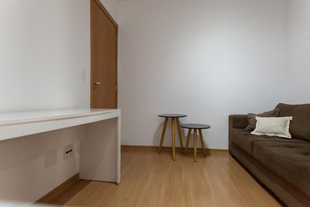 Sala de apartamento para alugar com 2 quartos, 45m² em Tres Barras, Contagem