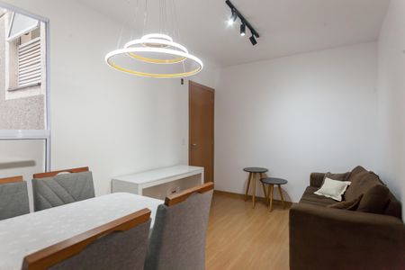 Sala de apartamento para alugar com 2 quartos, 45m² em Tres Barras, Contagem