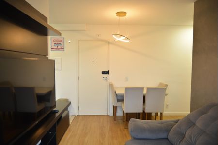 Sala de apartamento à venda com 2 quartos, 54m² em Vila Eldizia, Santo André