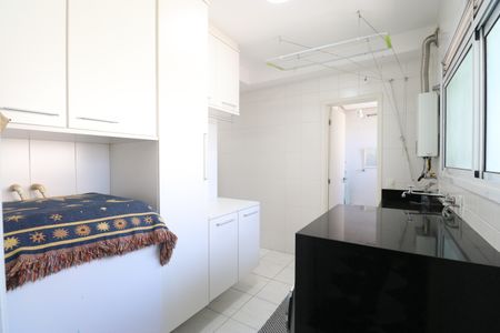 Apartamento à venda com 223m², 3 quartos e 4 vagasÁrea de Serviço
