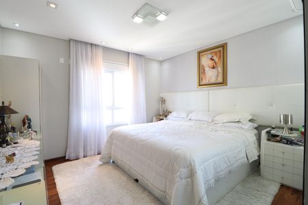 Apartamento à venda com 223m², 3 quartos e 4 vagasSuíte 1