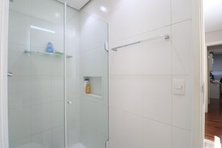 Apartamento à venda com 223m², 3 quartos e 4 vagasBanheiro da Suíte 2