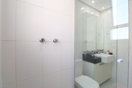 Apartamento à venda com 223m², 3 quartos e 4 vagasBanheiro da Suíte 3