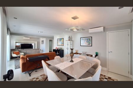 Sala de apartamento à venda com 3 quartos, 223m² em Vila Romana, São Paulo